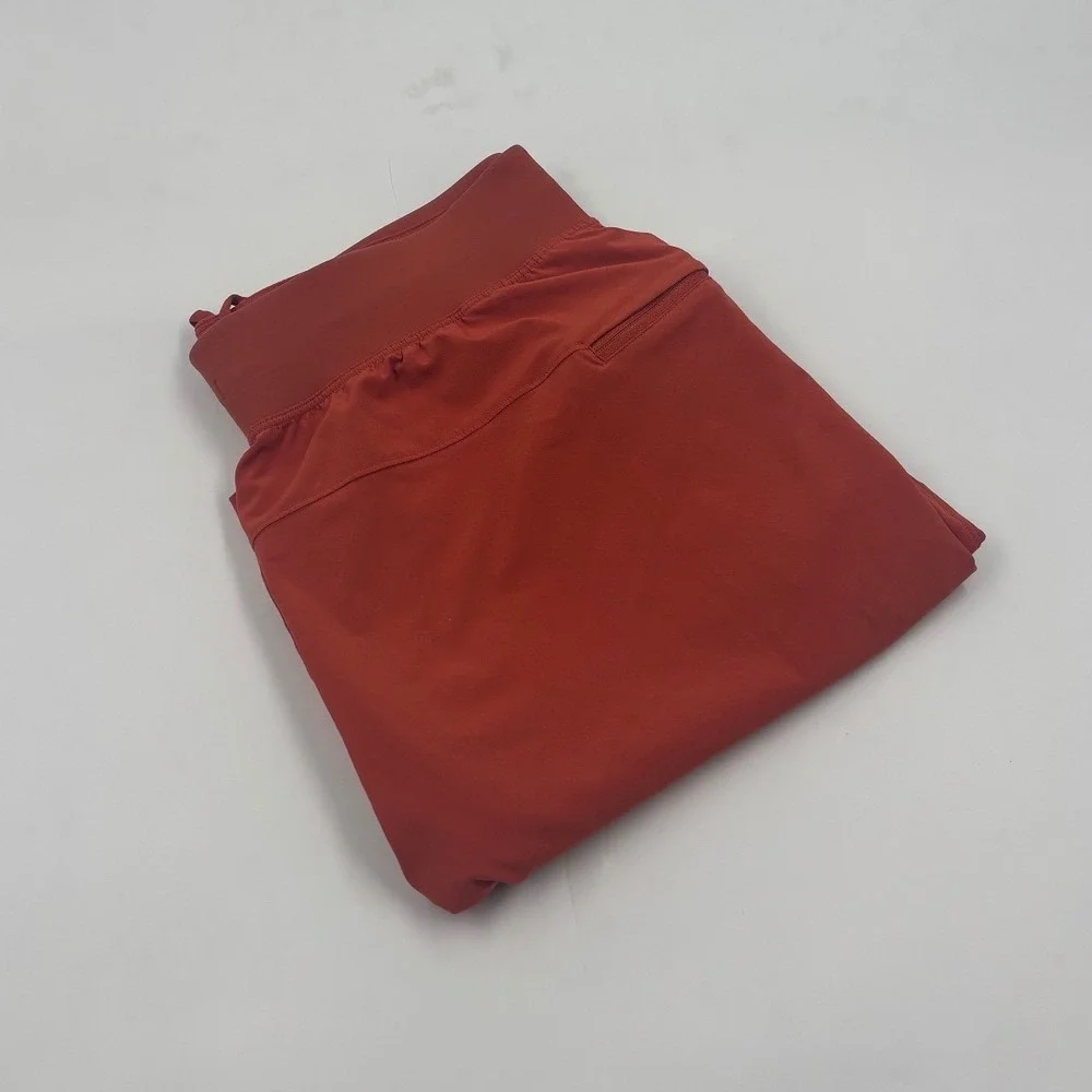 Lululemon Men's M Pace Breaker Linerless 9